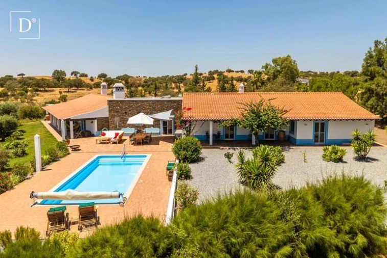 Moradia T3 para Venda em Mertola Foto 4