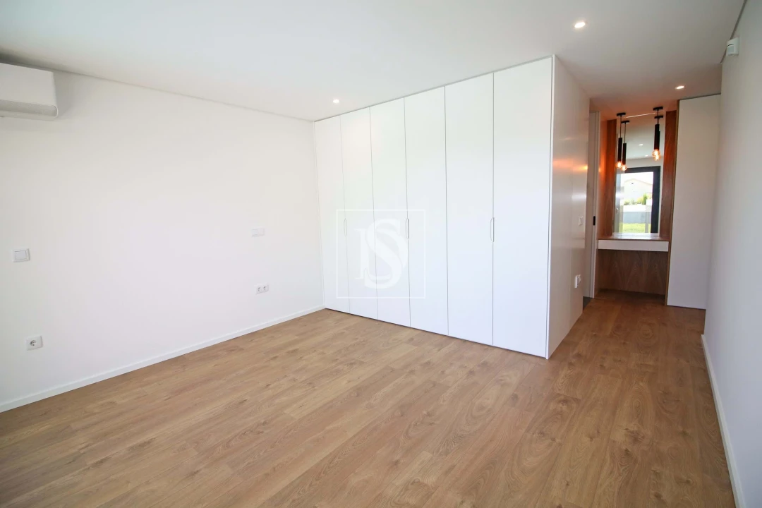 Moradia T3 para Venda em Merelim (São Paio), Panoias e Parada de Tibães Foto 18