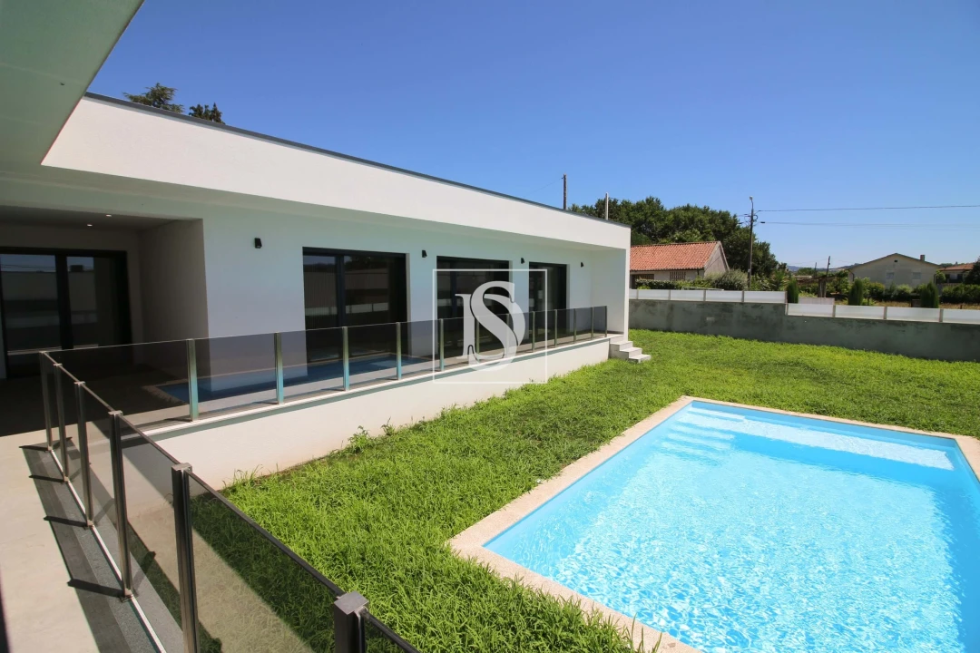 Moradia T3 para Venda em Merelim (São Paio), Panoias e Parada de Tibães Foto 23