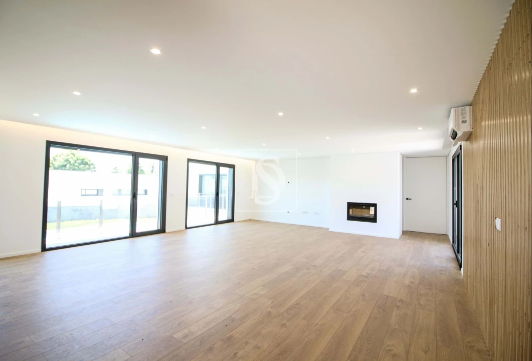 Moradia T3 para Venda em Merelim (São Paio), Panoias e Parada de Tibães Foto 2