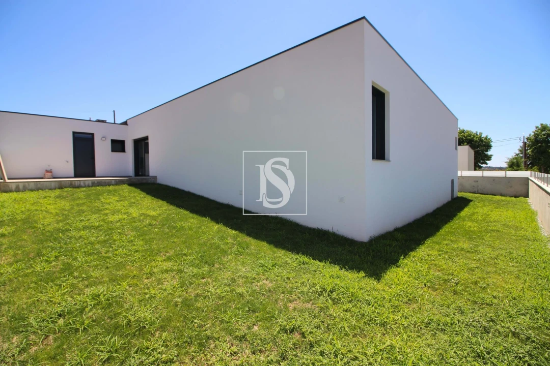 Moradia T3 para Venda em Merelim (São Paio), Panoias e Parada de Tibães Foto 27