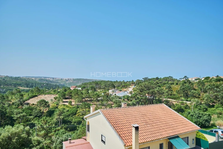 Moradia T4 para Venda em Carvoeira Foto 31