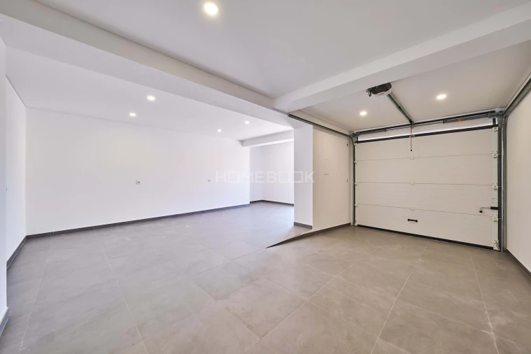 Moradia T4 para Venda em Carvoeira Foto 41