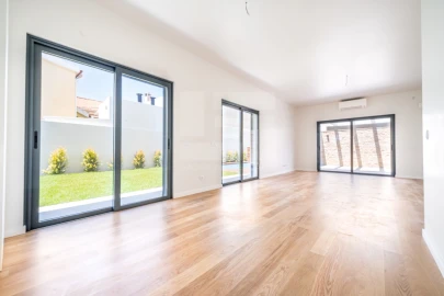 Moradia T4 para Venda em Alcabideche