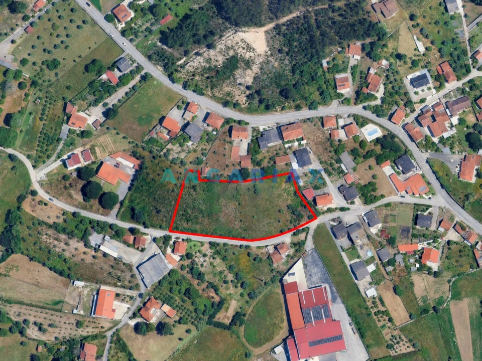 Terreno para Venda em Arrabal Foto 1
