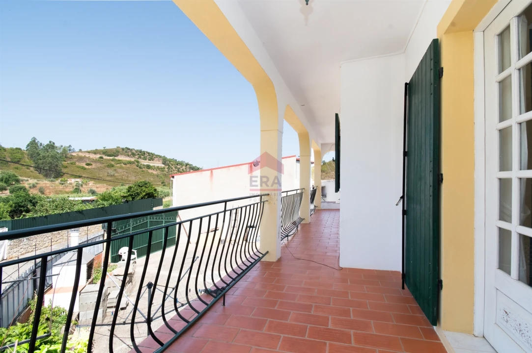 Moradia T0 para Venda em Alte Foto 12