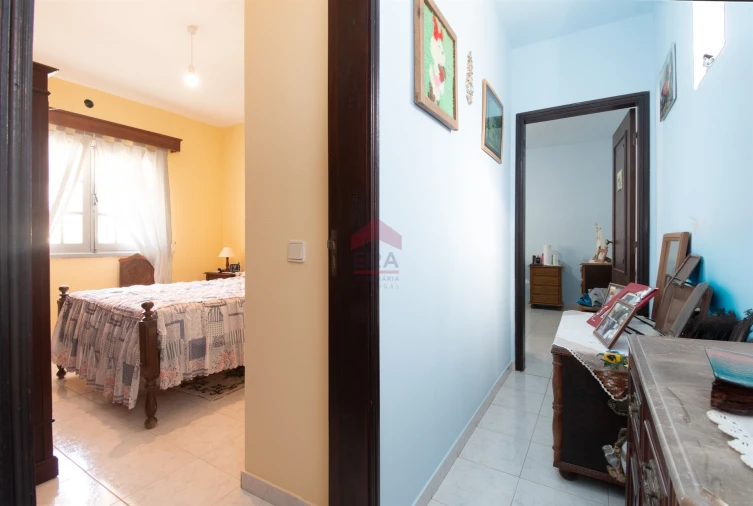 Moradia T0 para Venda em Alte Foto 13