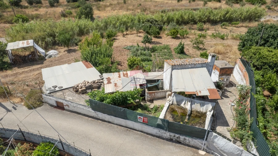 Moradia T0 para Venda em Alte Foto 24