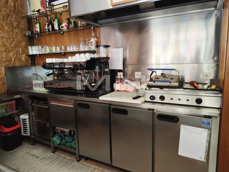 Negócio para Venda em Gondomar (São Cosme), Valbom e Jovim Foto 13