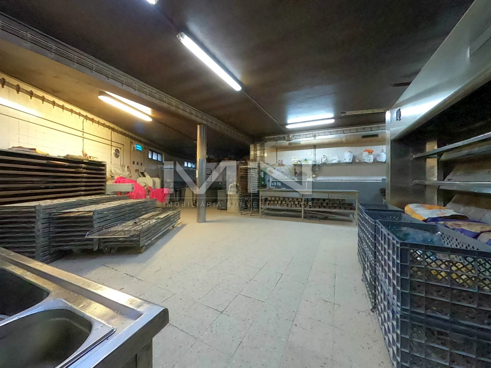 Negócio para Venda em Gondomar (São Cosme), Valbom e Jovim Foto 35