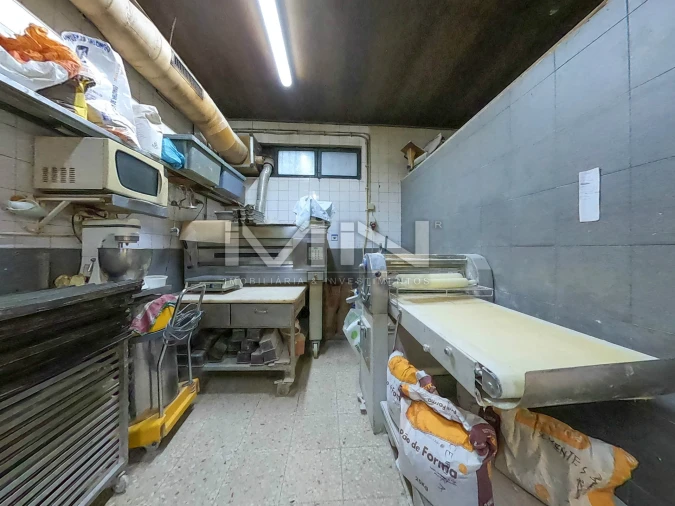 Negócio para Venda em Gondomar (São Cosme), Valbom e Jovim Foto 32