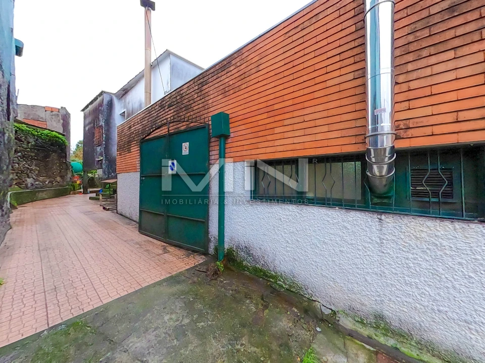 Negócio para Venda em Gondomar (São Cosme), Valbom e Jovim Foto 44