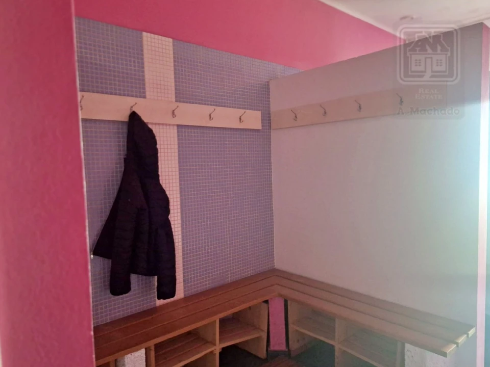 Loja para Venda em Ribeirinha Foto 36