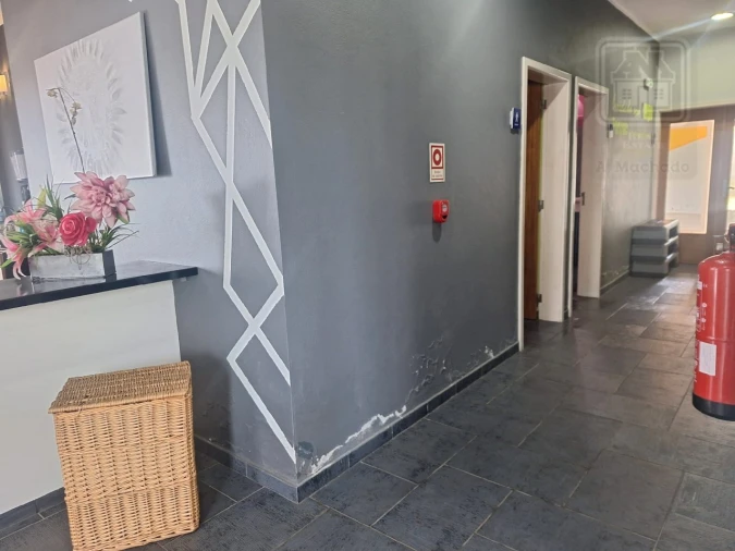 Loja para Venda em Ribeirinha Foto 20