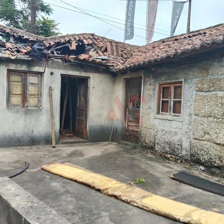 Moradia T3 para Venda em Silvares Foto 2