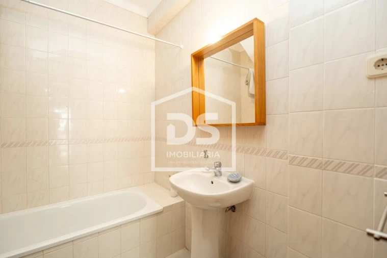 Apartamento T1 para Venda em Marinha Grande Foto 12