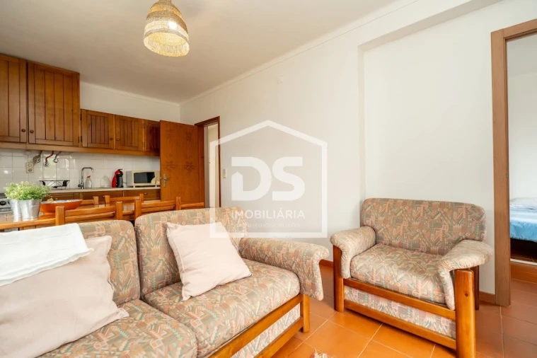 Apartamento T1 para Venda em Marinha Grande Foto 2