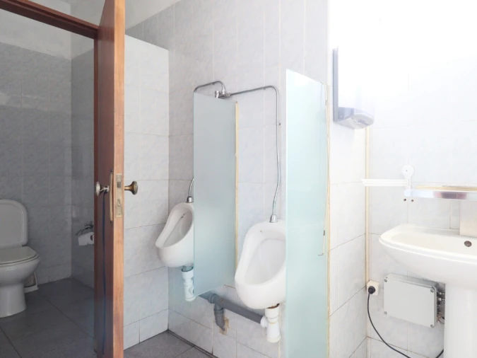 Armazém para Venda em Vila Nova de Famalicão e Calendário Foto 9