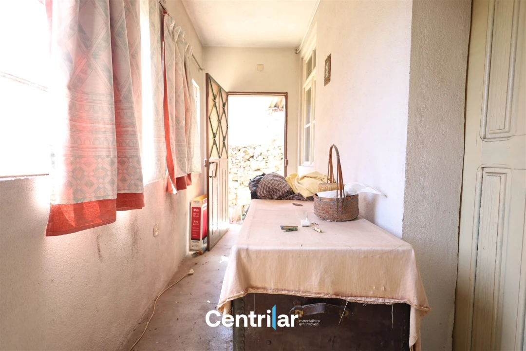 Moradia T3 para Venda em Cunha Baixa Foto 14
