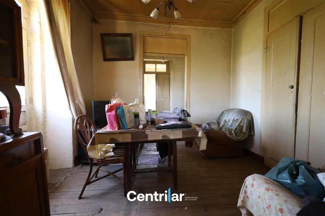 Moradia T3 para Venda em Cunha Baixa Foto 10