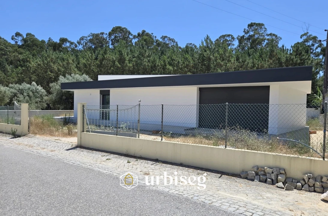 Moradia T4 para Venda em Vermoil Foto 63