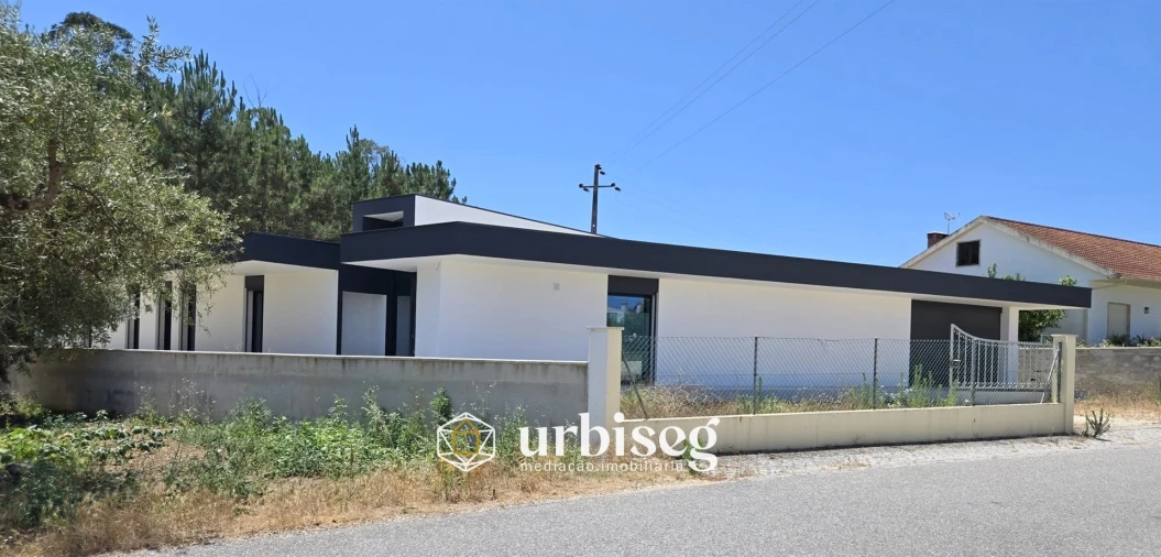 Moradia T4 para Venda em Vermoil Foto 60