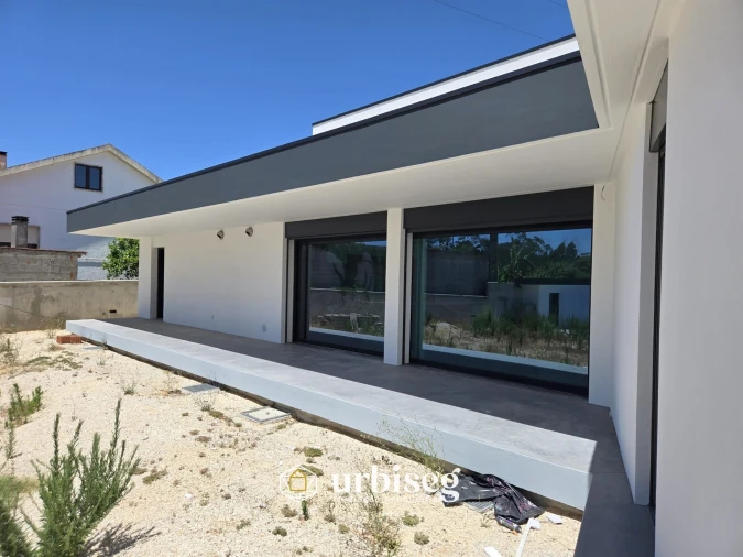 Moradia T4 para Venda em Vermoil Foto 49