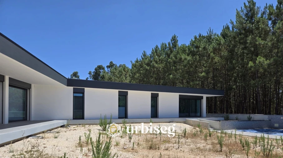 Moradia T4 para Venda em Vermoil Foto 6