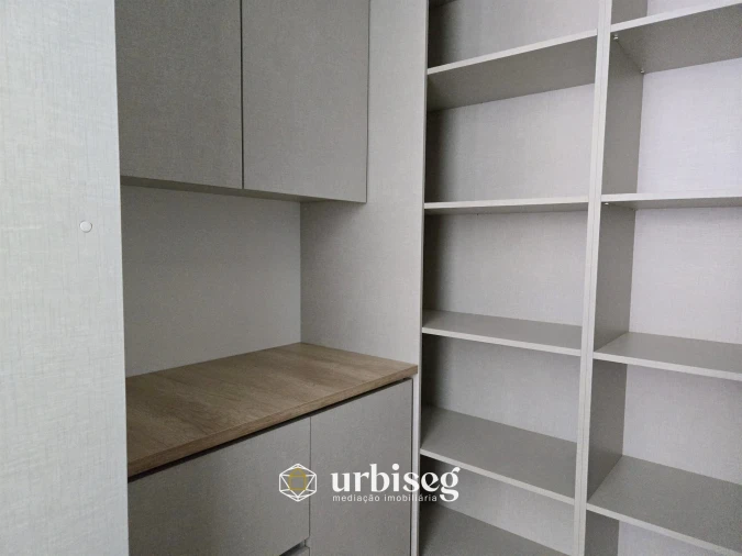 Moradia T4 para Venda em Vermoil Foto 18