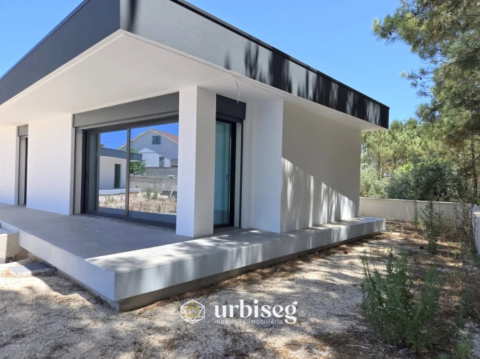 Moradia T4 para Venda em Vermoil Foto 5