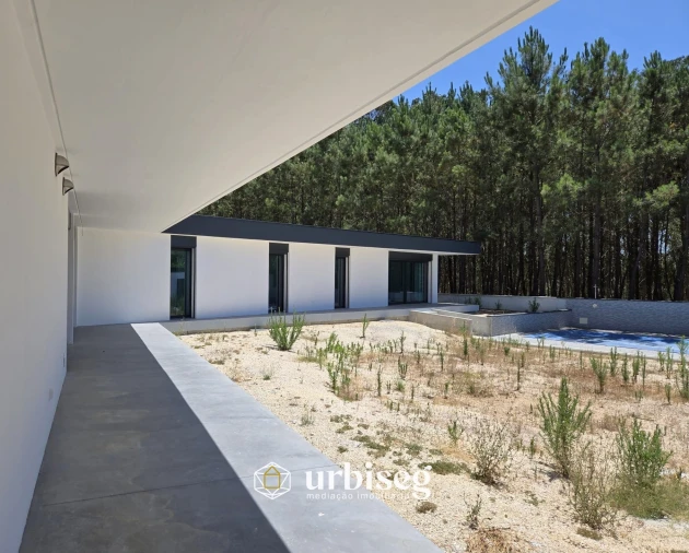 Moradia T4 para Venda em Vermoil Foto 53