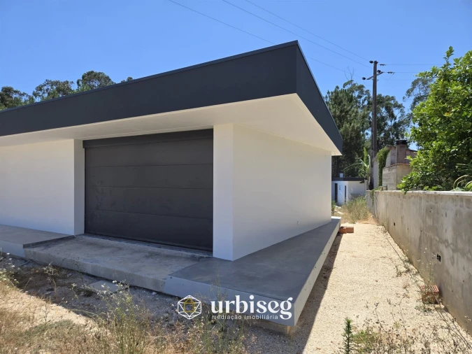 Moradia T4 para Venda em Vermoil Foto 58