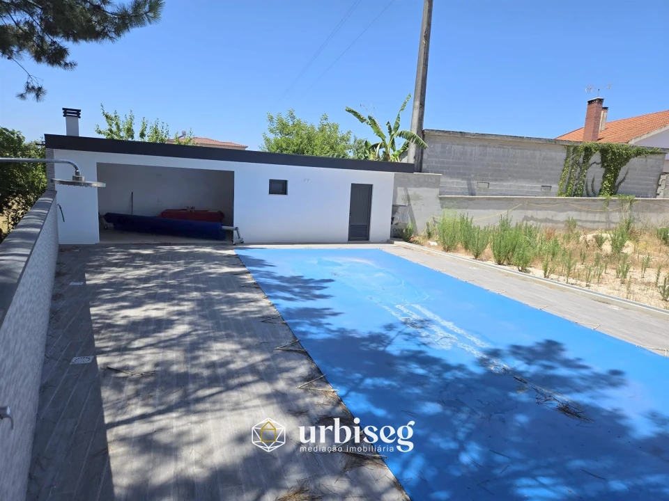 Moradia T4 para Venda em Vermoil Foto 43