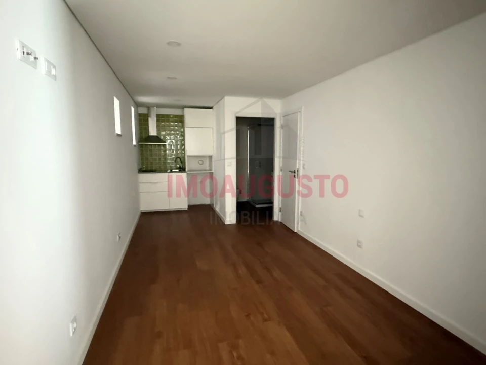 Prédio para Venda em Guarda Foto 4