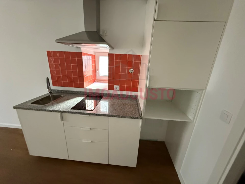 Prédio para Venda em Guarda Foto 12