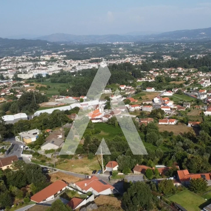 Terreno para Venda em Vila Verde e Barbudo Foto 3
