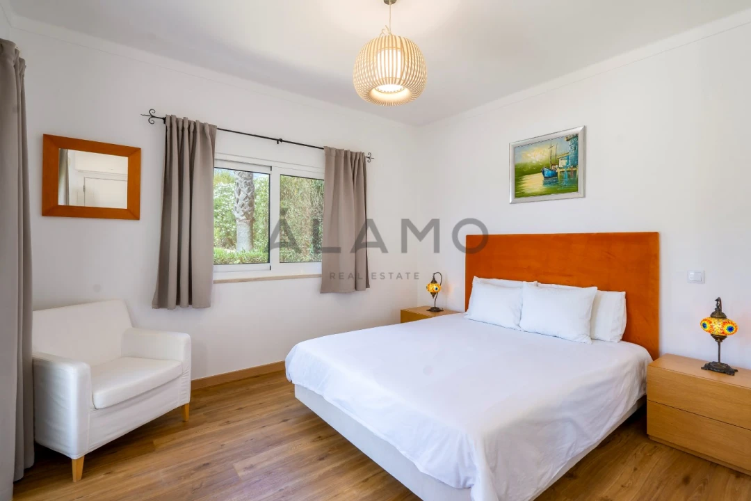 Moradia T5 para Venda em Pechão Foto 9