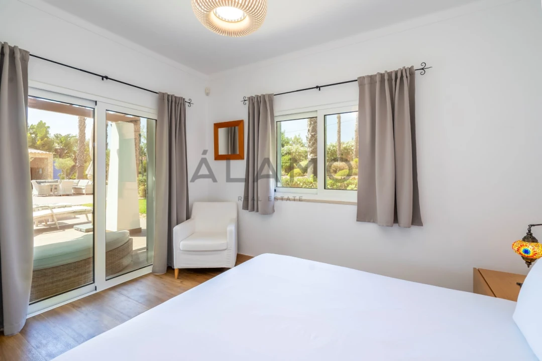 Moradia T5 para Venda em Pechão Foto 32