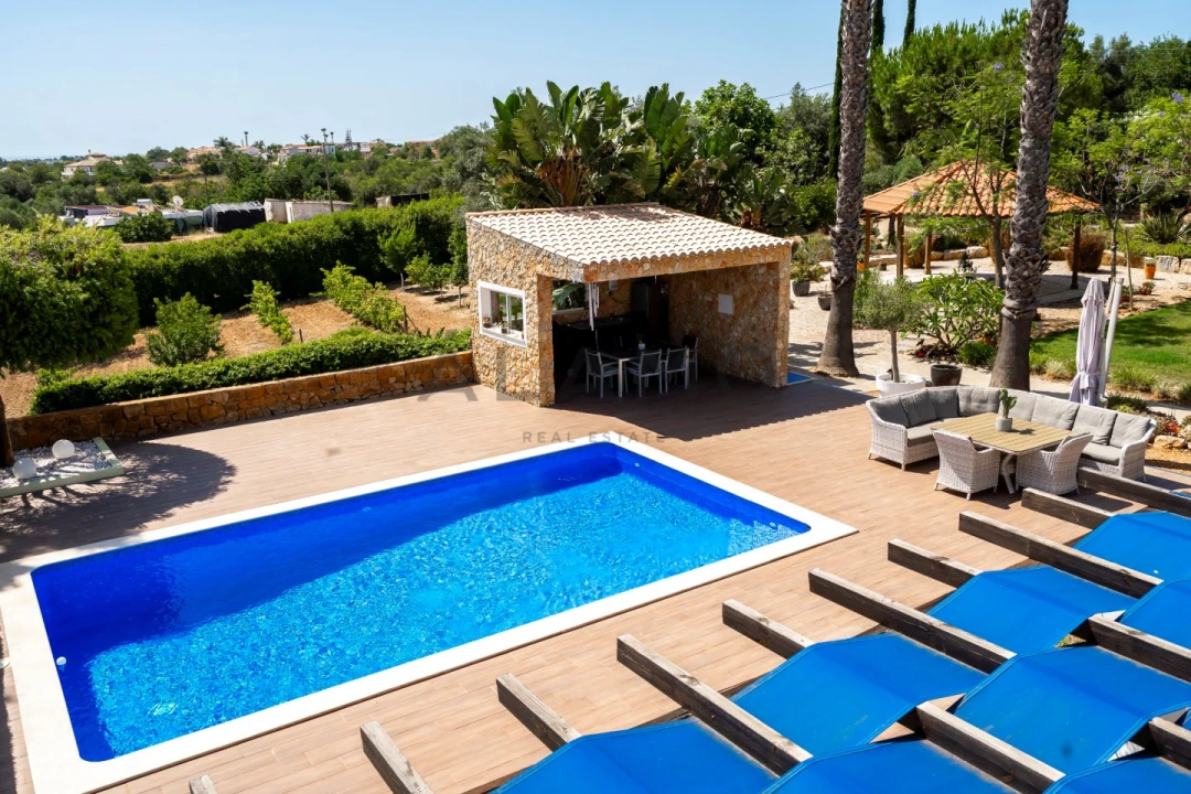 Moradia T5 para Venda em Pechão Foto 42