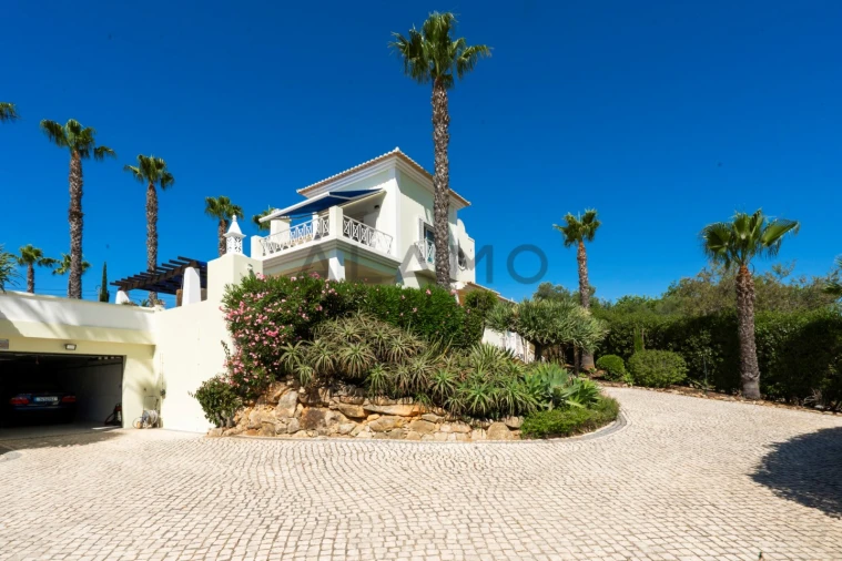 Moradia T5 para Venda em Pechão Foto 25