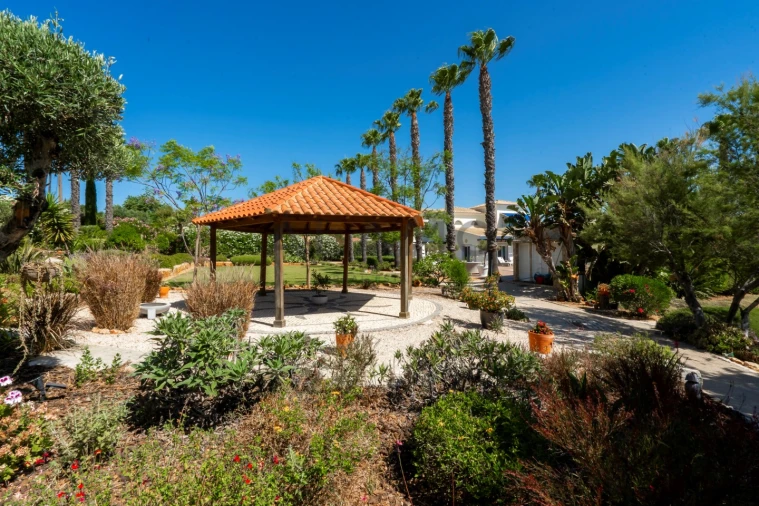 Moradia T5 para Venda em Pechão Foto 17