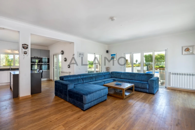 Moradia T5 para Venda em Pechão Foto 6