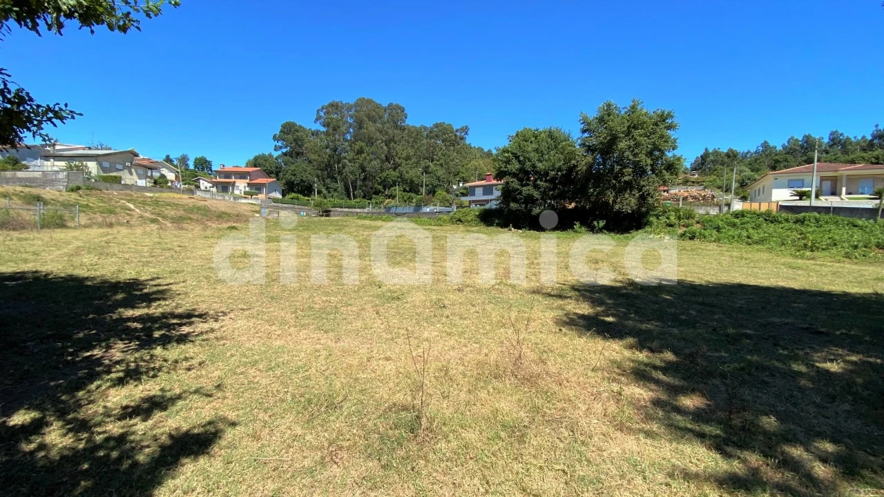 Terreno para Venda em Antas e Abade de Vermoim Foto 2