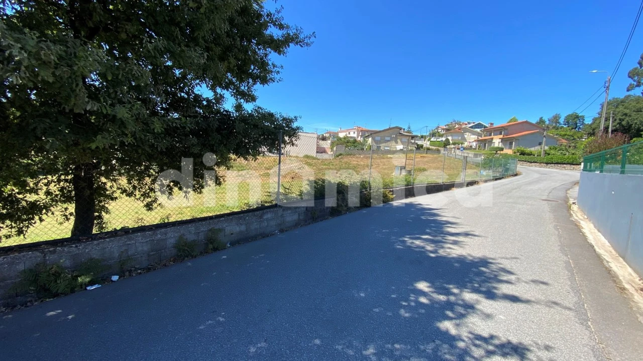 Terreno para Venda em Antas e Abade de Vermoim Foto 4