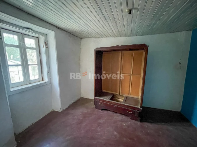 Moradia T3 para Venda em Envendos Foto 5