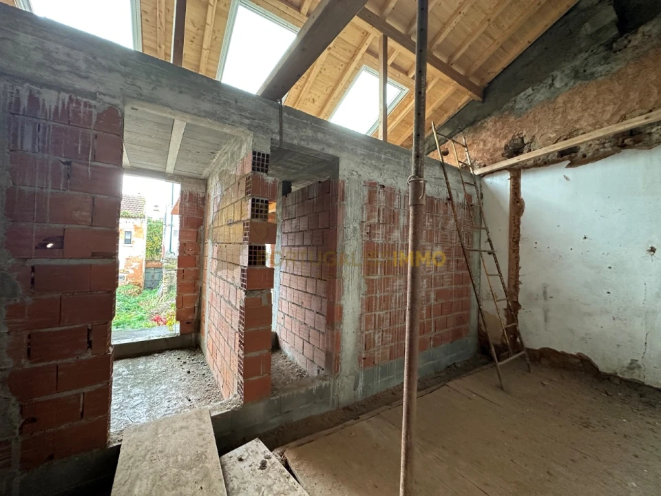 Prédio para Venda em São João Baptista e Santa Maria dos Olivais Foto 2