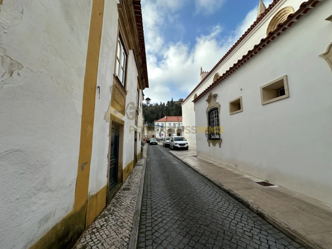 Prédio para Venda em São João Baptista e Santa Maria dos Olivais Foto 3