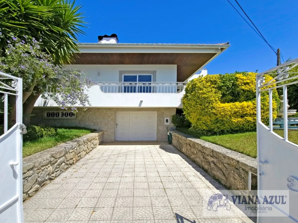 Moradia T4 para Venda em Afife Foto 3