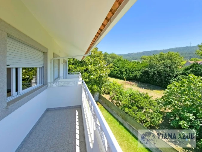 Moradia T4 para Venda em Afife Foto 5