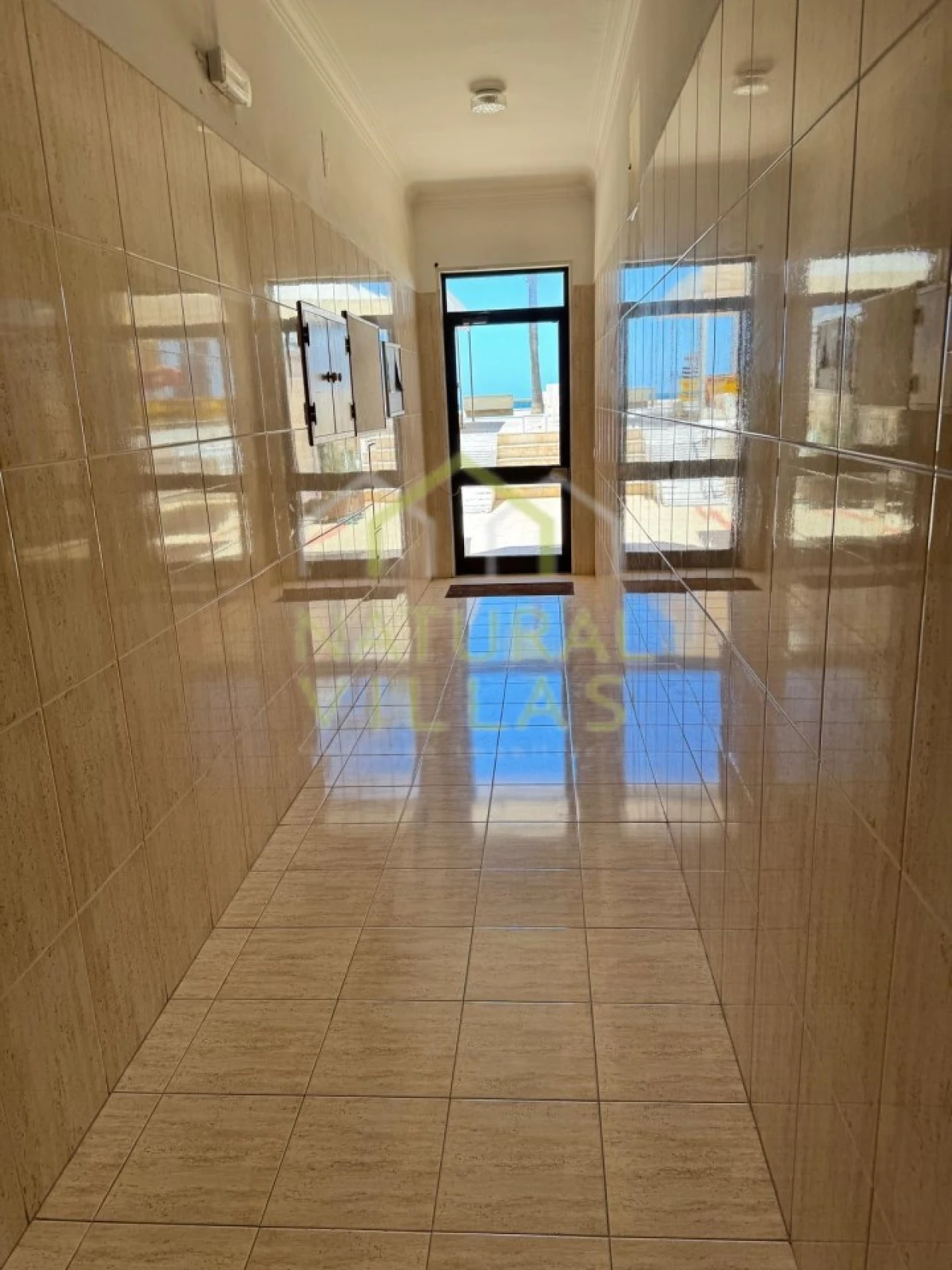 Apartamento T3 para Venda em Quarteira Foto 14